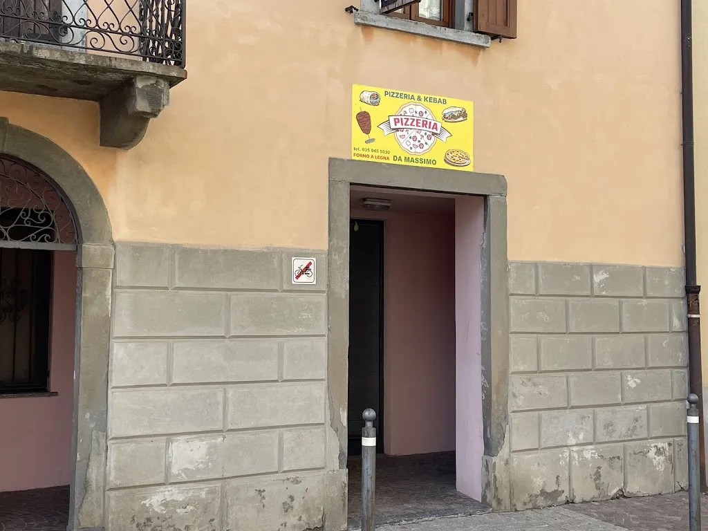 Pizzeria kebab Di Massimo restaurant in Paladina