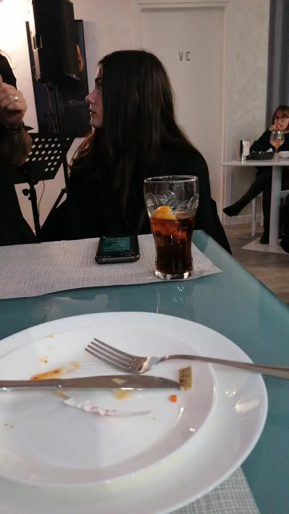 Elena Koroleva_Roxy Bar_Paitone_recensione