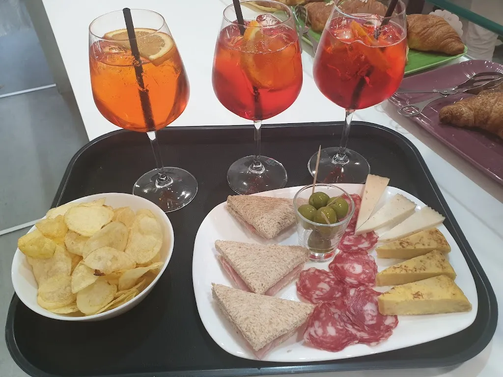 Roxy Bar_Paitone_slider_image_2