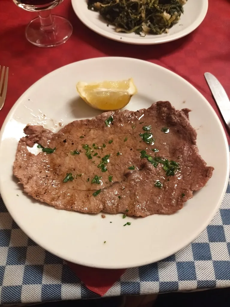 Ines Paderno restaurant in Paitone