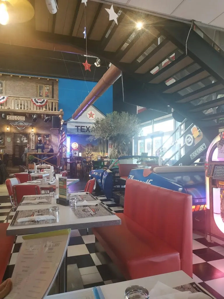 Simone Cingolani_Arizona 66 - Palazzo Pignano_Palazzo Pignano_review