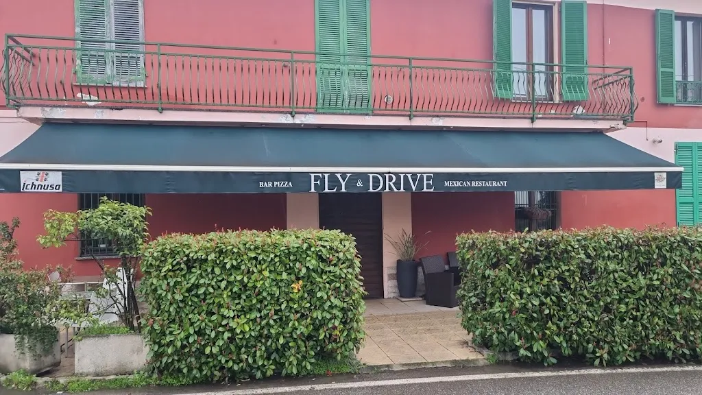 Fly & Drive Bar Pizza Mexican Restaurant restaurant in Palazzo Pignano