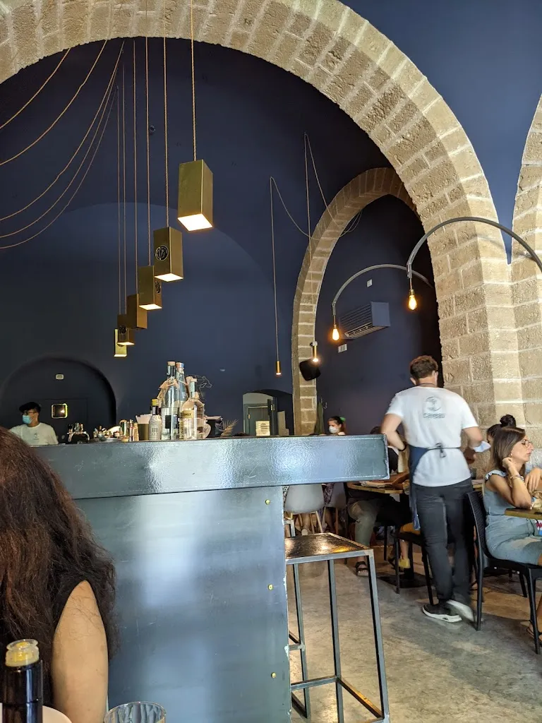 Himalaya Lele_Caveau Bitonto_Bitonto_recensione