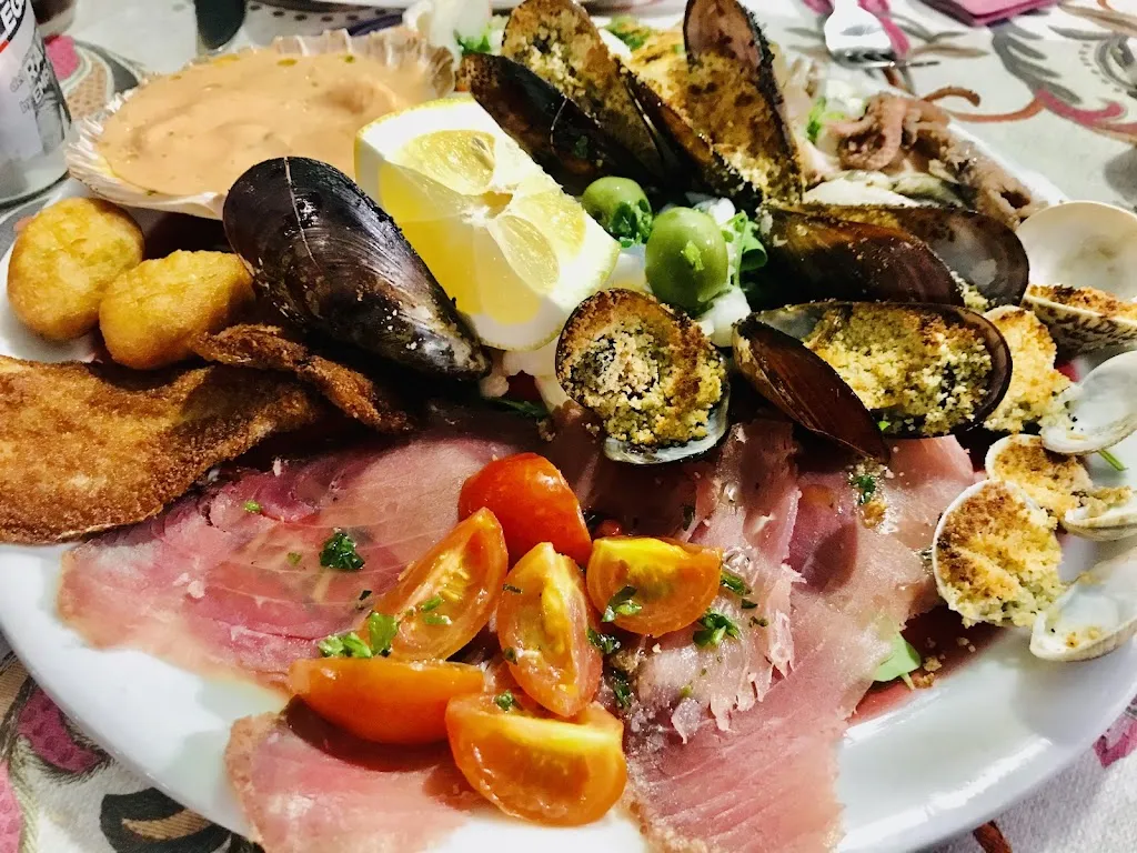 Pizzeria Spaccanapoli_Parona_slider_image_2