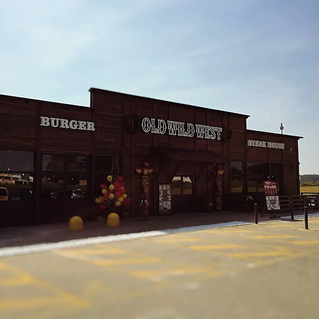 Old Wild West - Parona Movie Planet restaurant in Parona