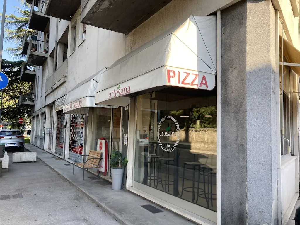 Frank Boyle_Pizzeria Artesana_Parona_review