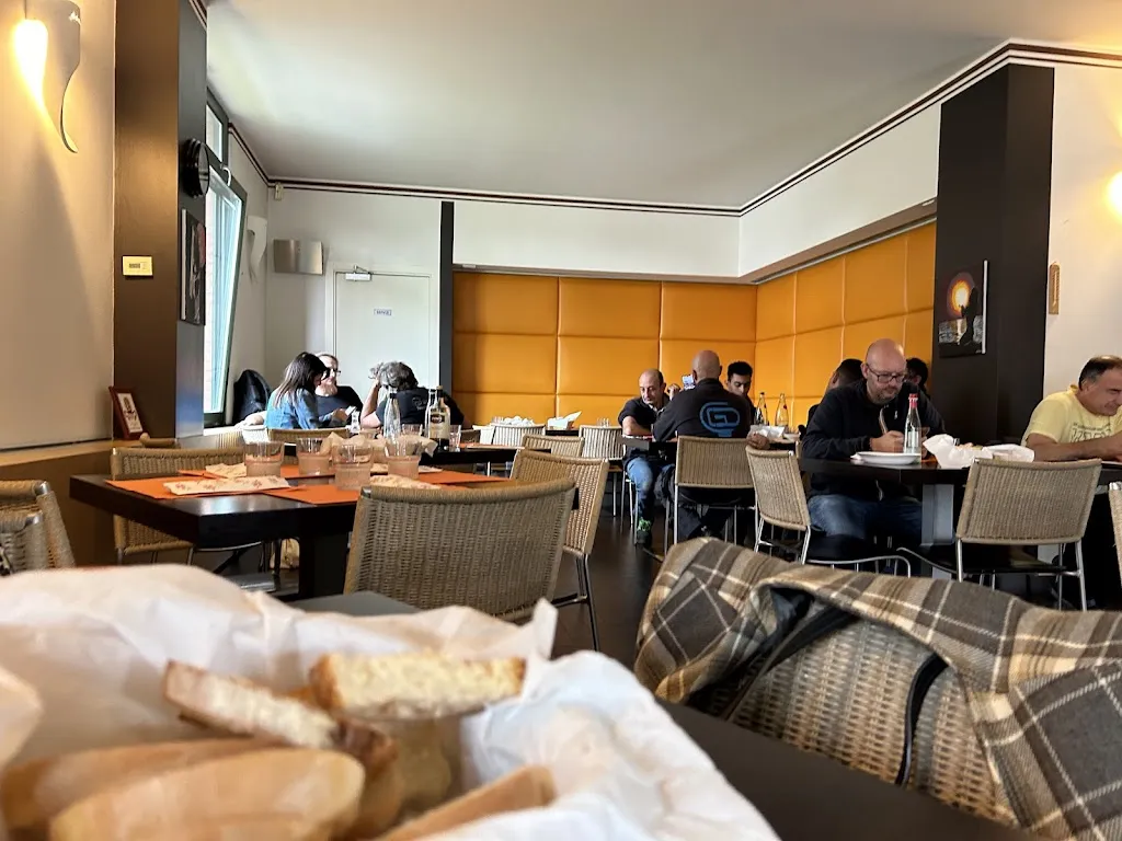 Bar Le Corti_Passirana_slider_image_3