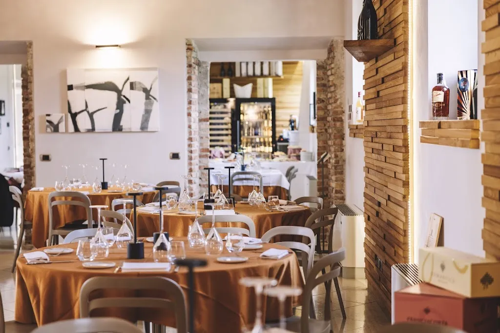 Romantica Ristorante & Resort restaurant in Passirano