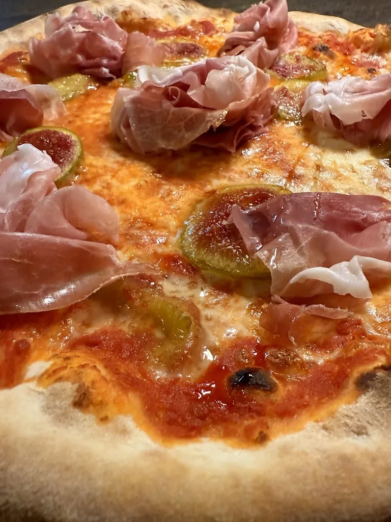 Pizzeria La Fossa di Ilaria e Luca Pedeni snc_Pavone del Mella_slider_image_3