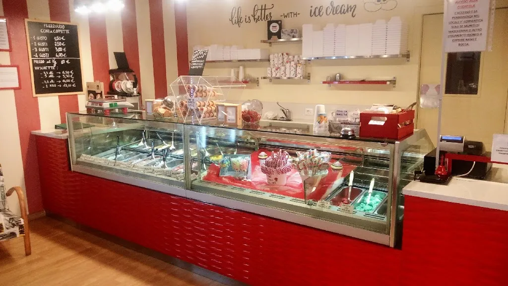 Gelateria Ciliegine Rosse_Pavone del Mella_slider_image_1