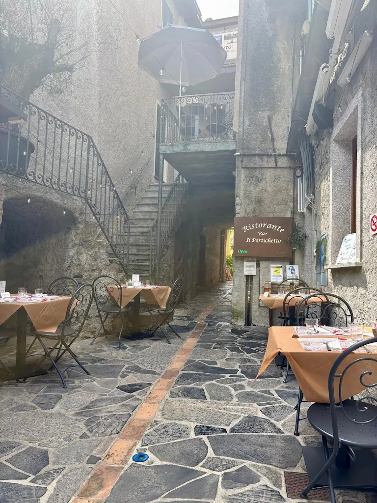 Ristorante il Portichetto _Perledo_slider_image_1