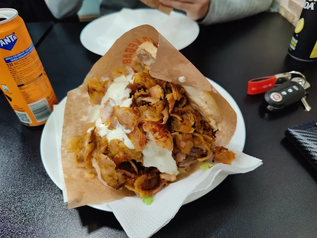 Menü_ZARA BELLO KEBAB_Pedrengo_Bild_2