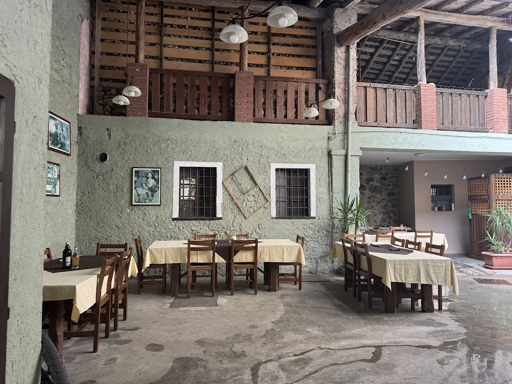 Osteria La Meridiana restaurant in Pertica Alta