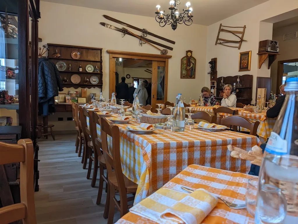 Trattoria Dell'Angelo restaurant in Pertica Alta