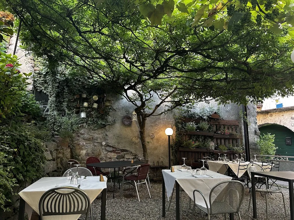 Ristorante Mistica_Pertica Bassa_slider_image_1