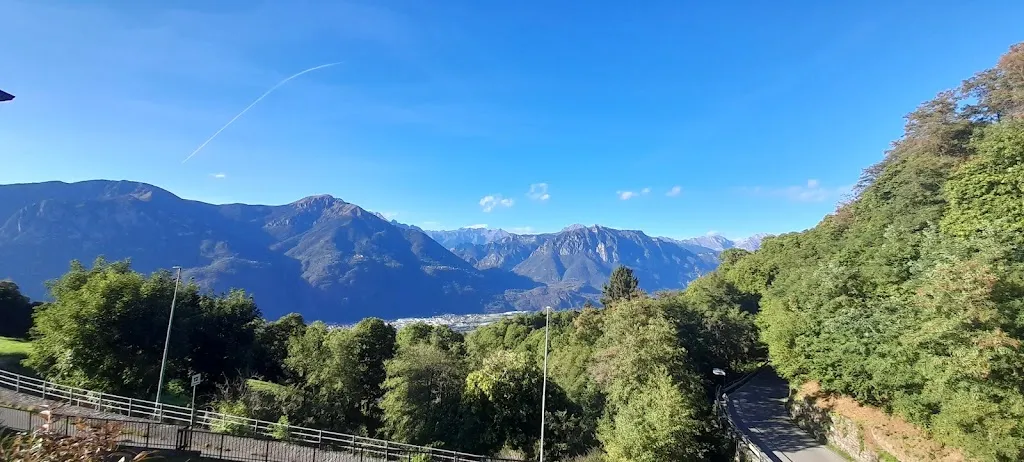 Gabriel Flores_Bar Panorama_Pian Camuno_review