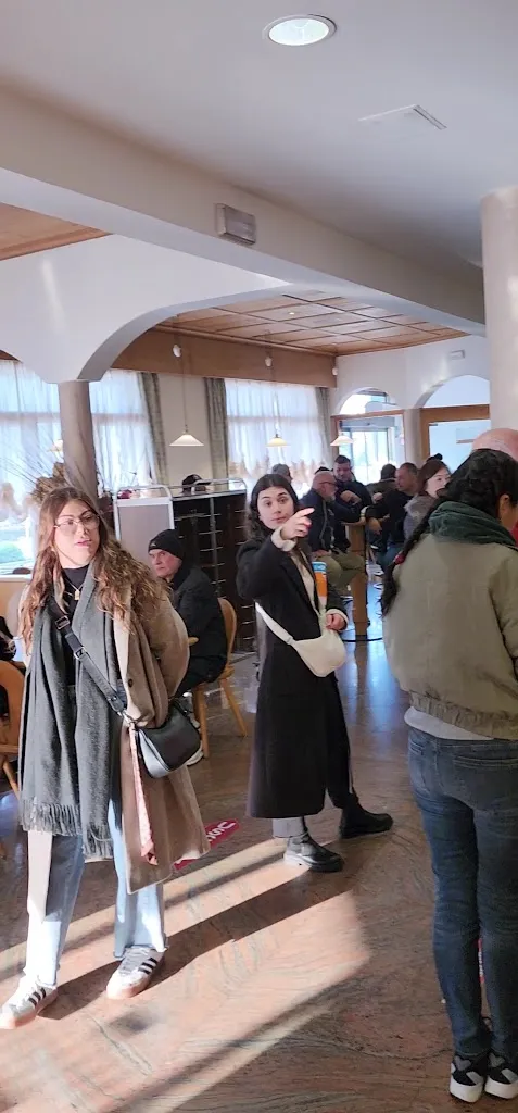 Minoru Isaac_Stop to Livigno_Piantedo_review