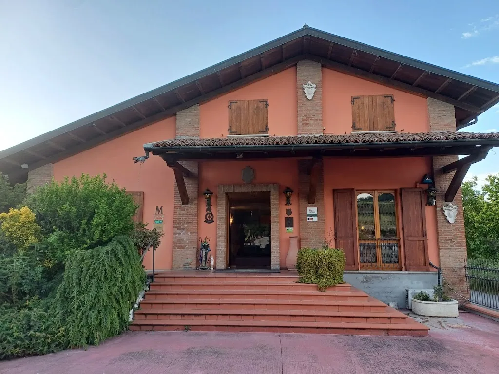 Giuseppe Marzulli_Agriturismo Corte Montini_Pietra de' Giorgi_review