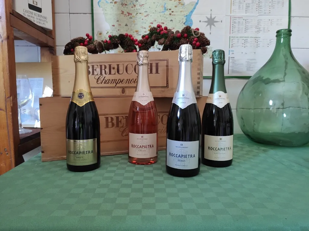 Cantina Scuropasso_Pietra de' Giorgi_slider_image_1