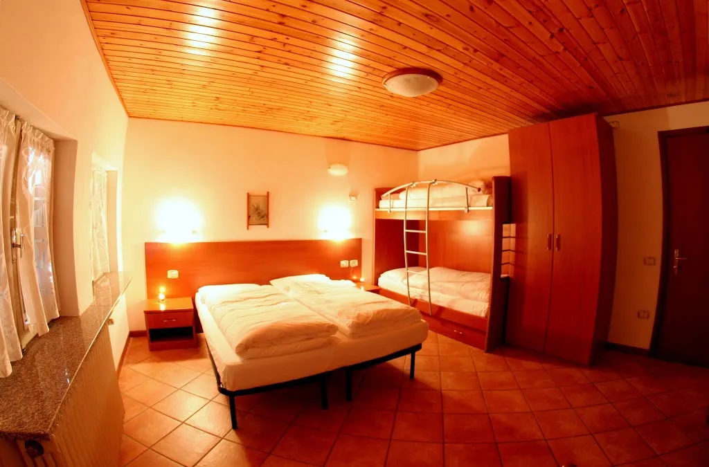 Hotel Milano_Piazzatorre_slider_image_2