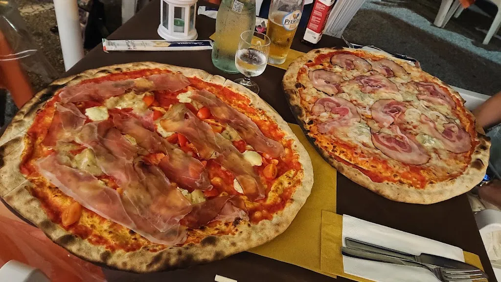 Menu_Pizzeria Bar Les Follies_Pieve di Coriano_image_4