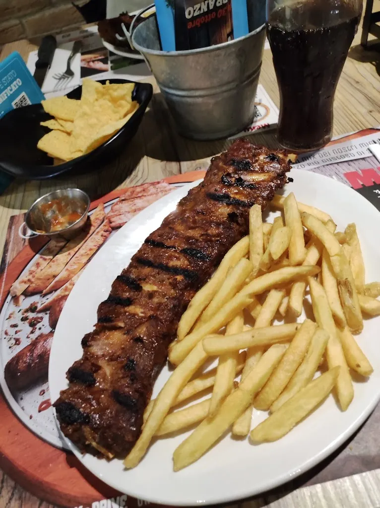 Dinesh Raj KHAREL_Roadhouse Restaurant Lodi_Pieve Fissiraga_review