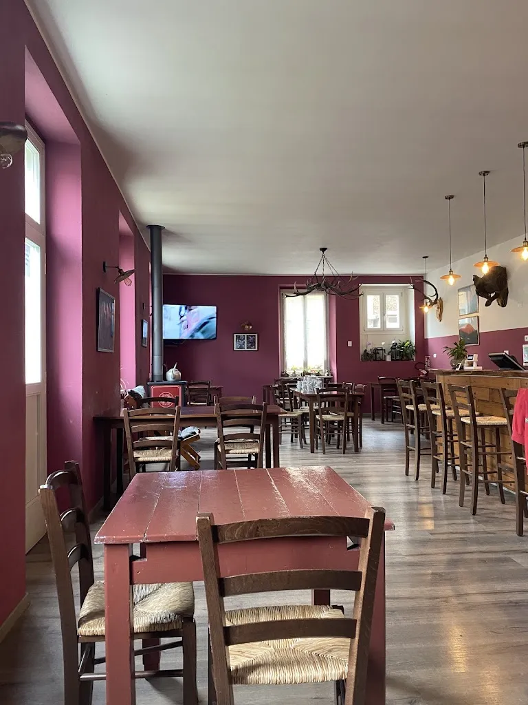 Bar Trattoria Pizzeria LA' CUPERA restaurant in Plesio