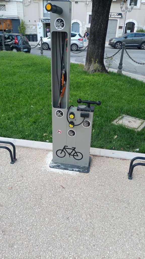 uthman is haq_Viavai Center_Bitonto_review