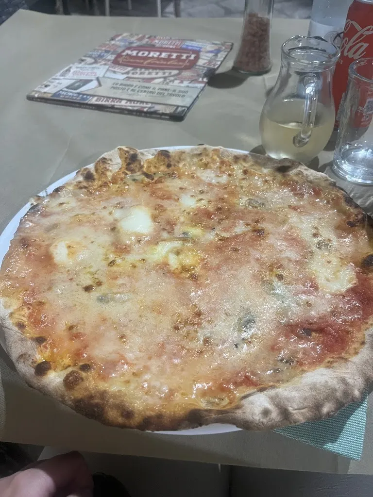 Maisie Drewell_Osteria Pizzeria Ragno Verde_Bitonto_review