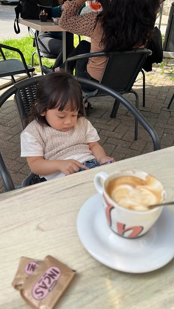 AMG GLOBAL_Aurora Bar_Poasco-Sorigherio_review