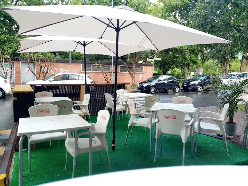 Aurora Bar restaurant in Poasco-Sorigherio