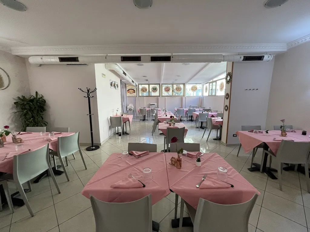 Fiori Di Zucca Ristorante Pizzeria restaurant in Poasco-Sorigherio