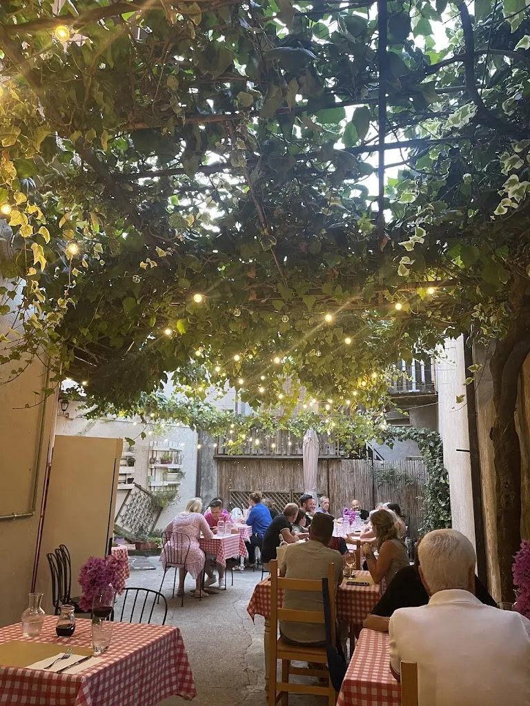 Osteria del borgo restaurant in Polpenazze del Garda
