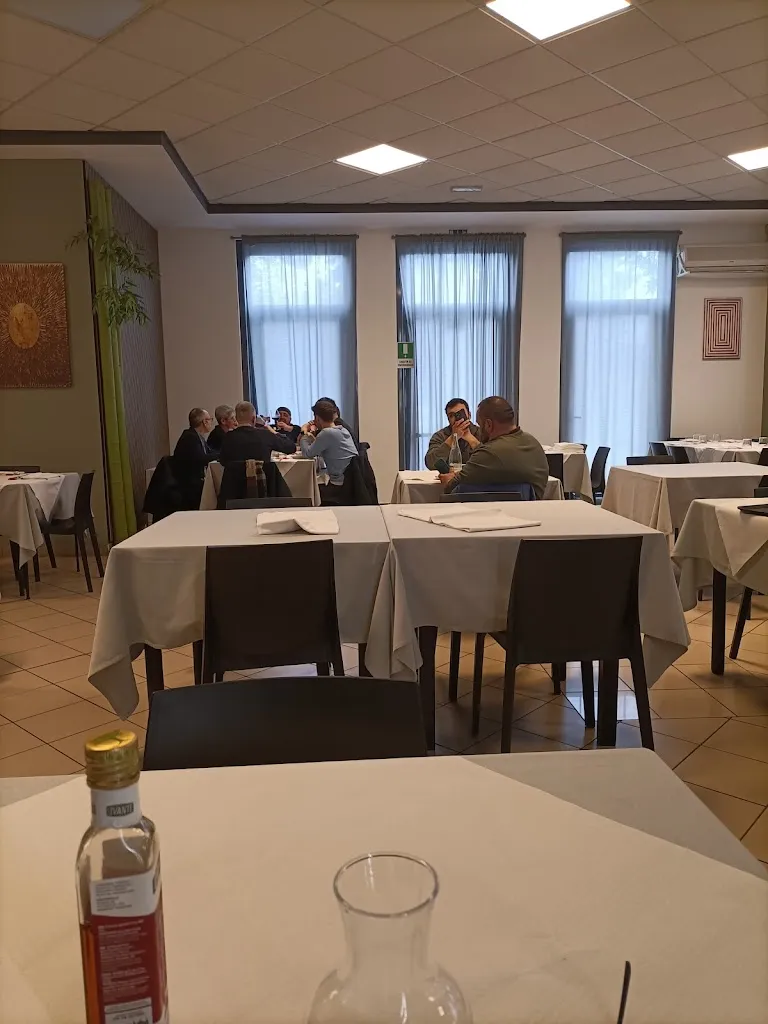 Camere Ristorante Pizzeria restaurant in Poggio Rusco