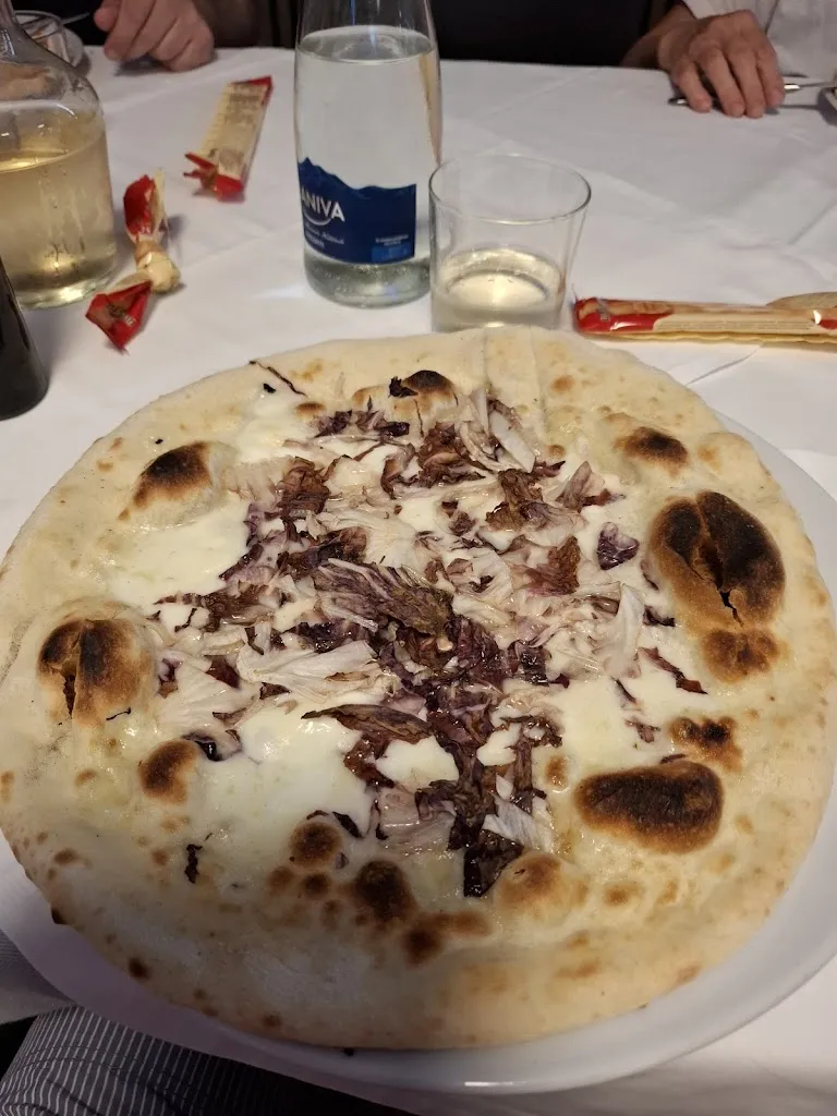 Camere Ristorante Pizzeria_Poggio Rusco_slider_image_3