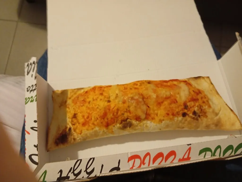 Maitê Boldi_STRADA GRILL PIZZA E KEBAB POGGIO RUSCO_Poggio Rusco_review