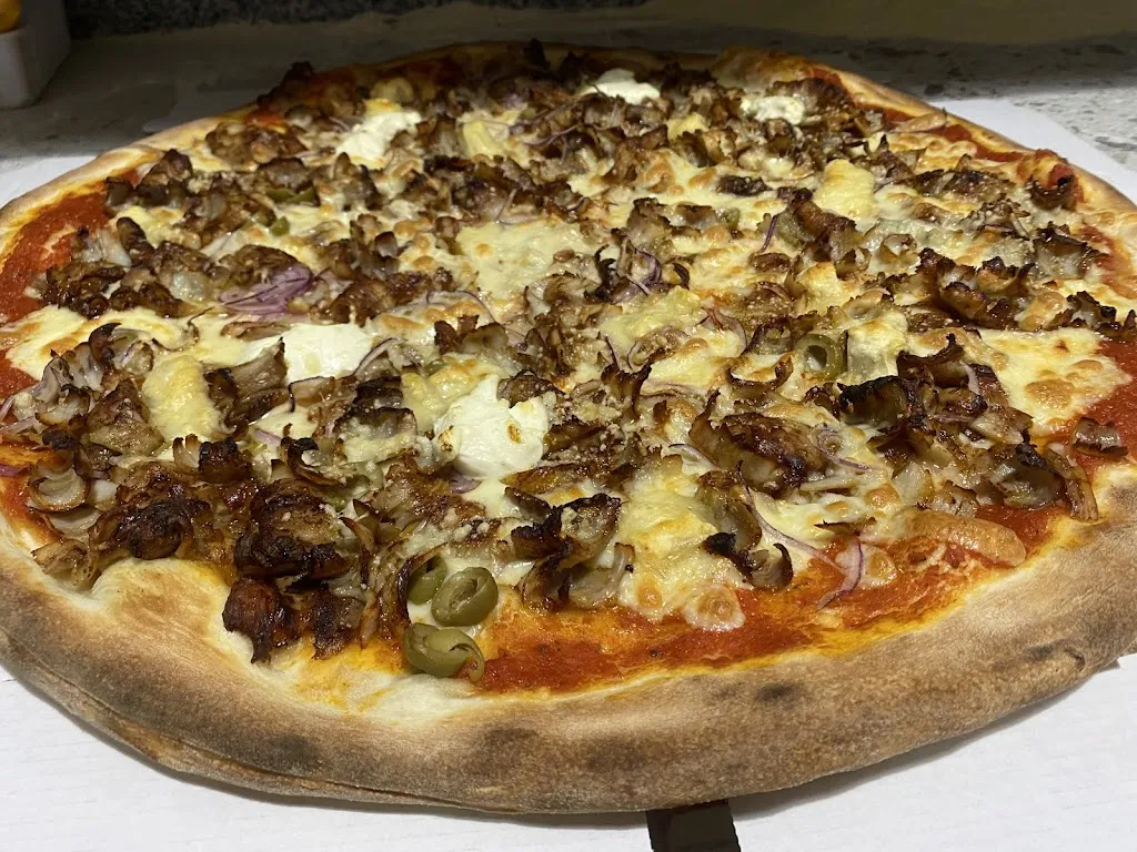 STRADA GRILL PIZZA E KEBAB POGGIO RUSCO_Poggio Rusco_slider_image_3