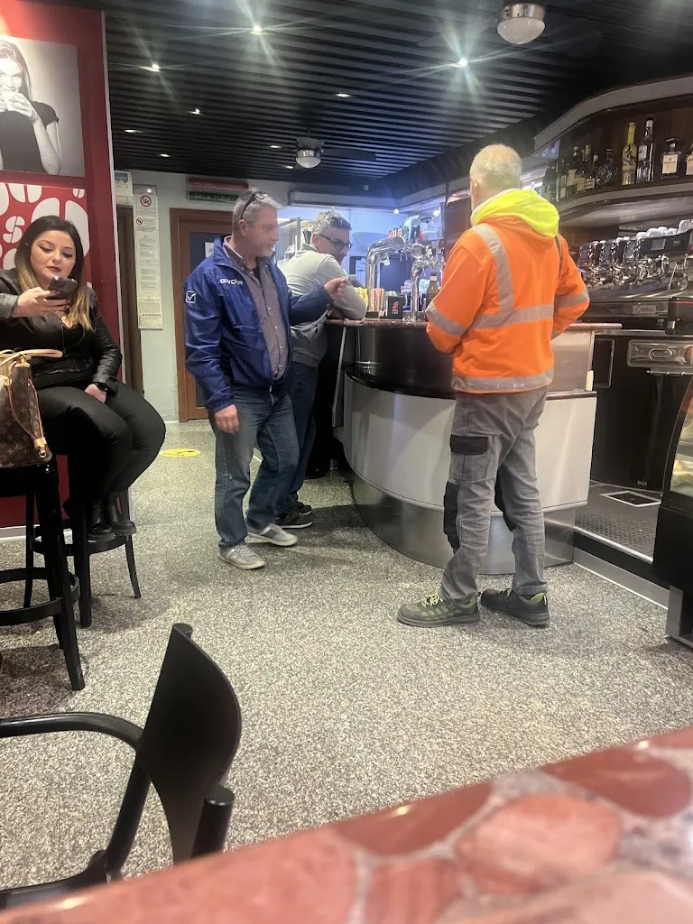 Paolo De Ascentiis_Bar la Torre_Poggio Rusco_review