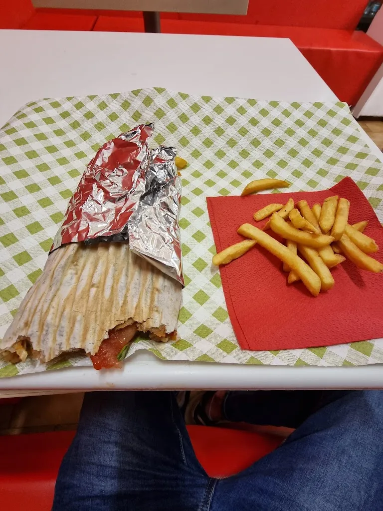 yassin Kebab_Poggio Rusco_slider_image_3