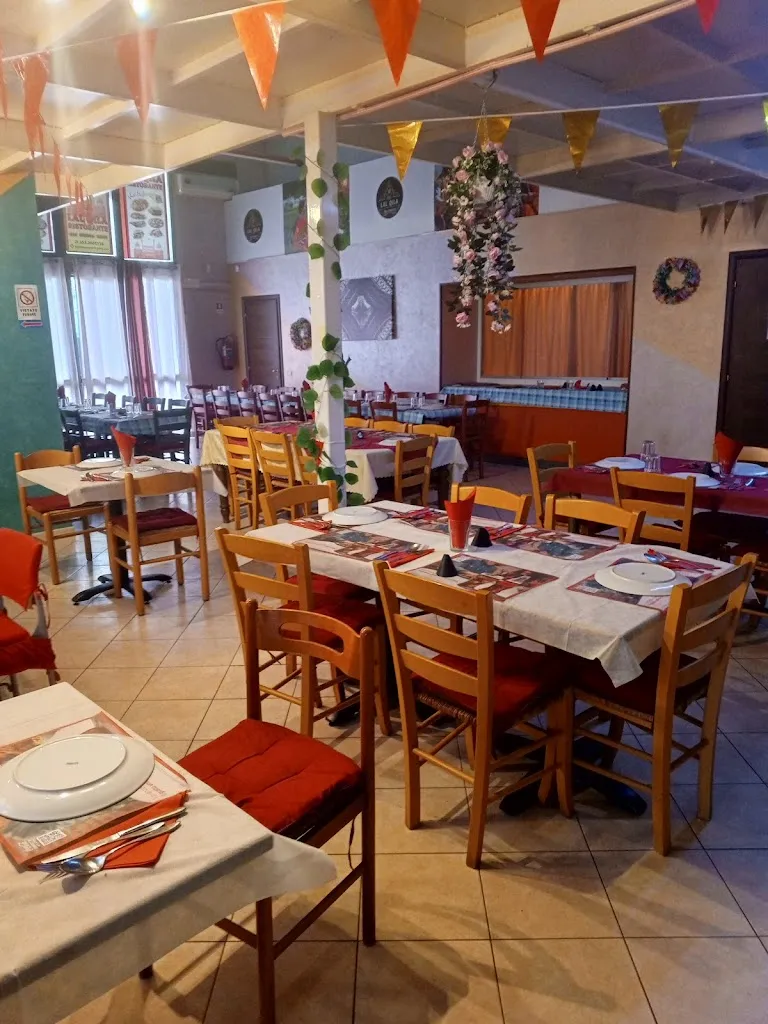 LAL QILA Ristorante restaurant in Pomponesco