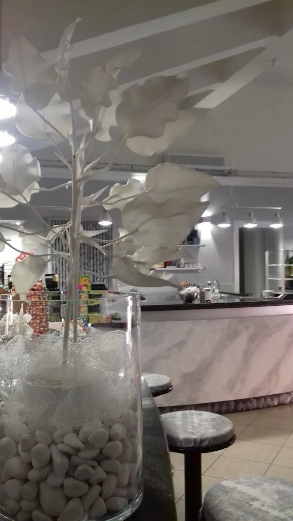 Miriam Teraroli_Bar Quendo_Pompiano_review