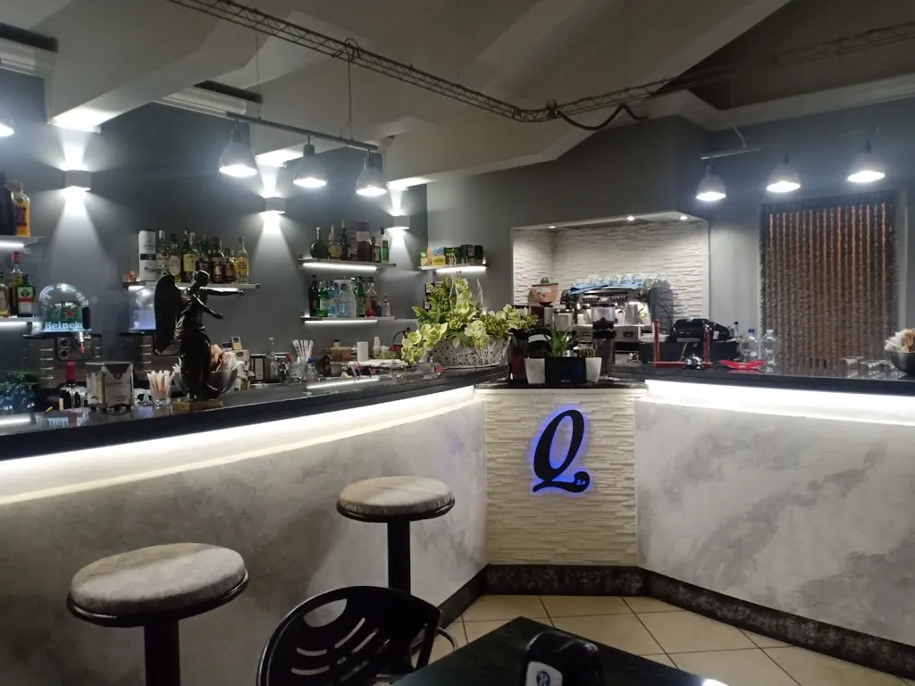 Bar Quendo_Pompiano_slider_image_1