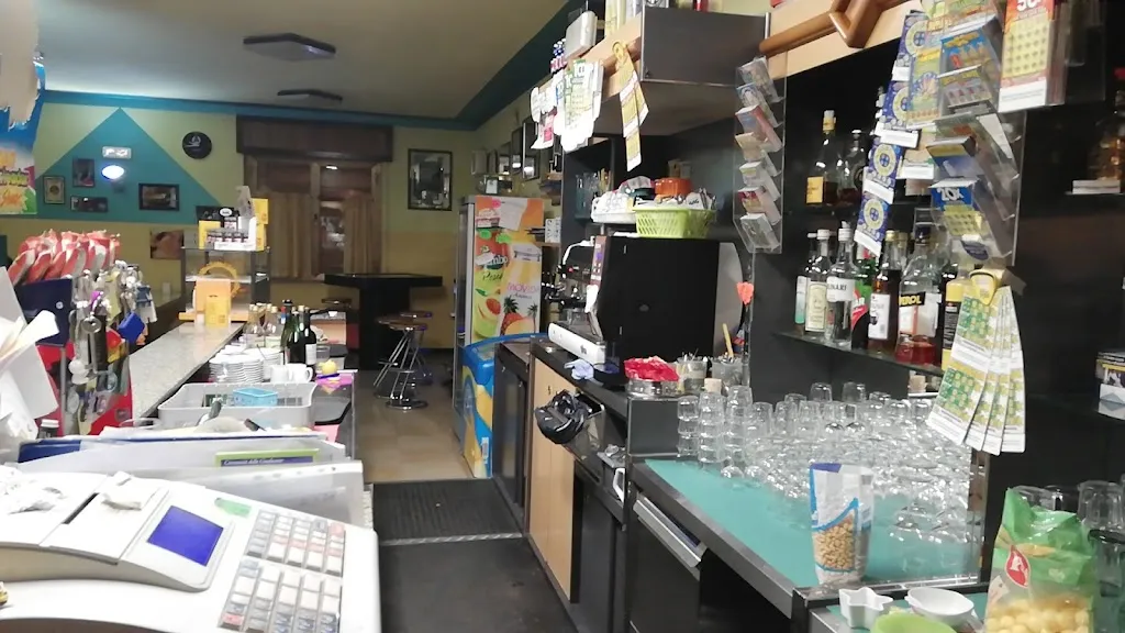 Bar paninoteca Il Maggiolino restaurant in Ponte Caffaro