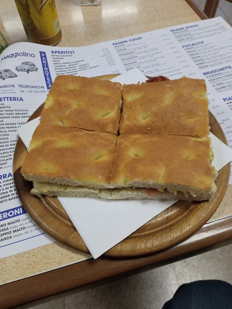 Bar paninoteca Il Maggiolino_Ponte Caffaro_slider_image_3