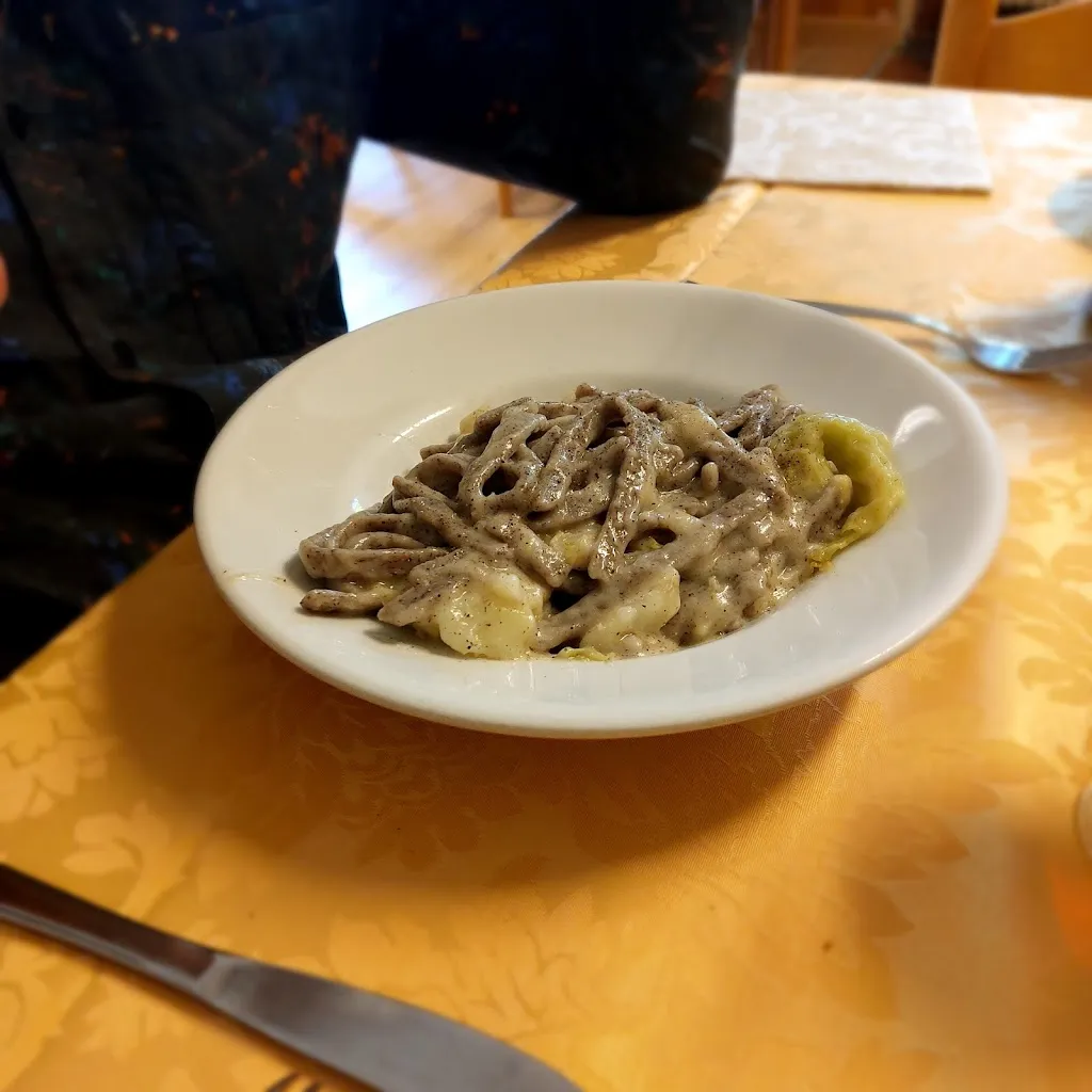 Nicole Beti_Albergo & Ristorante da Nello_Ponte in Valtellina_review