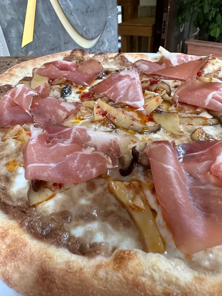 Rerum Pizzeria_Bitonto_slider_imagen_2