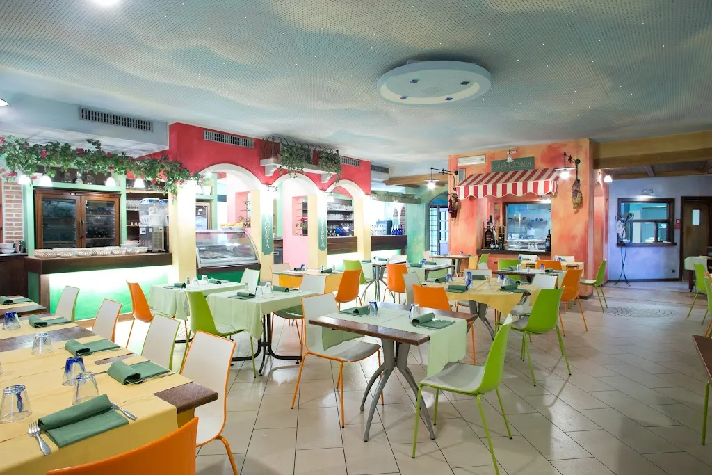 Borgo Marinaro - Ristorante di Pesce - Pizzeria restaurant in Ponte San Pietro