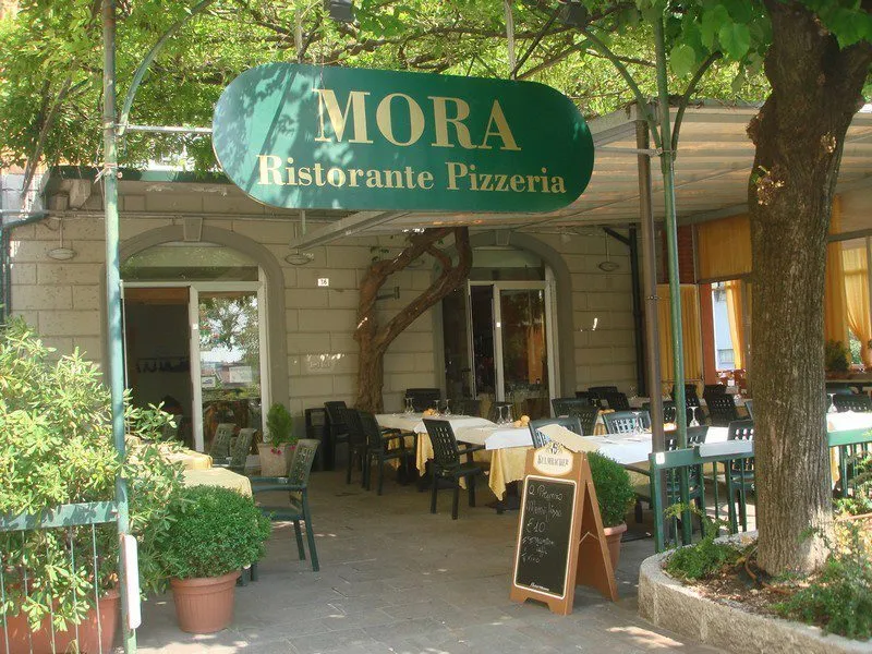 Ristorante Pizzeria Mora restaurant in Ponte San Pietro