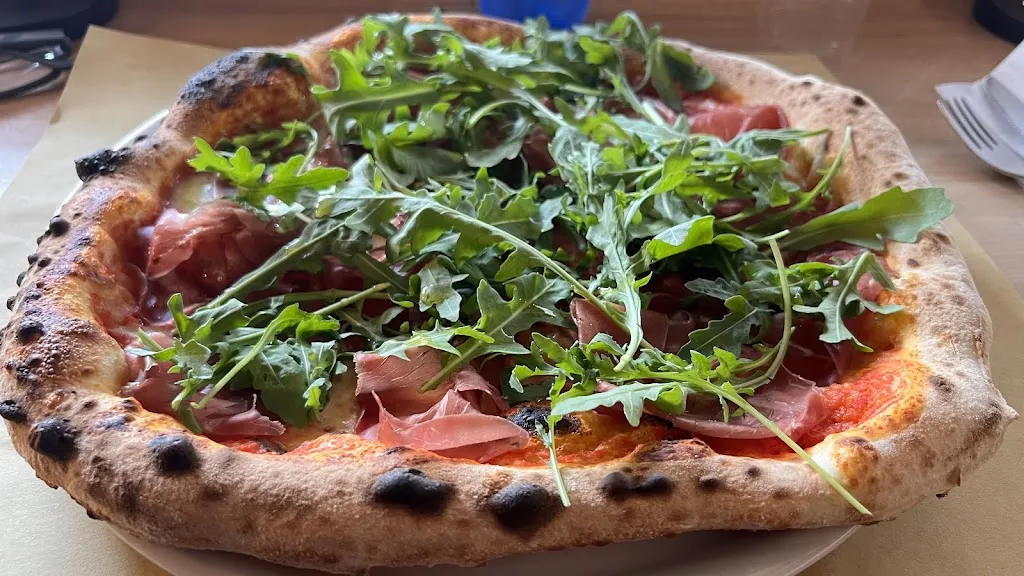 ALLA BASE pizza & delivery_Ponteranica_slider_image_3