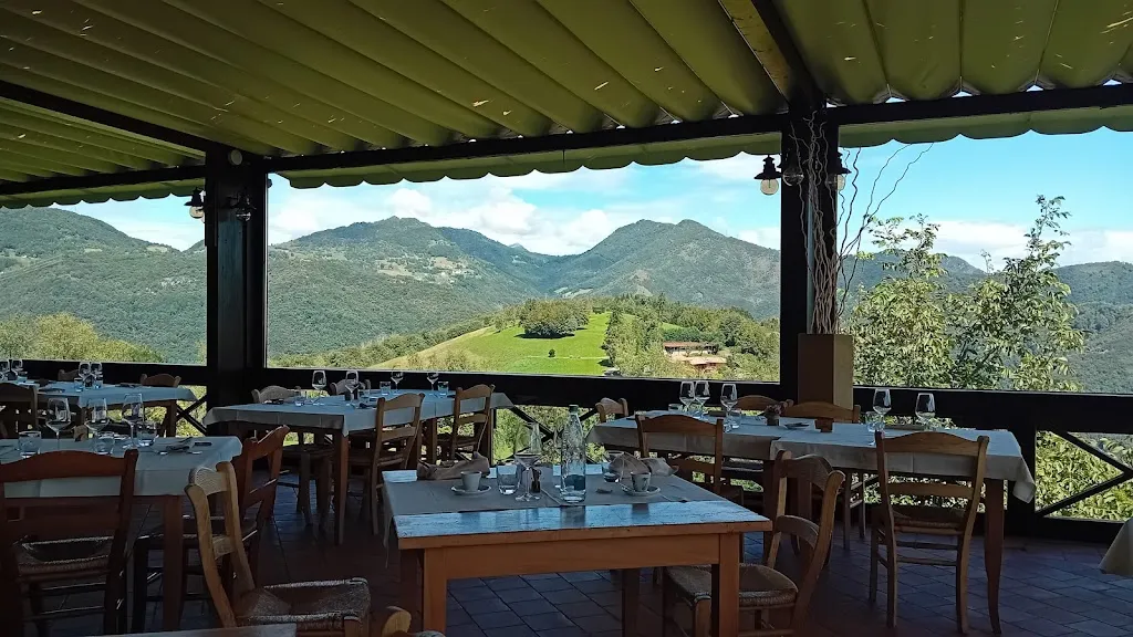 Casa Comotti il Macellaio in cucina_Ponteranica_slider_image_3